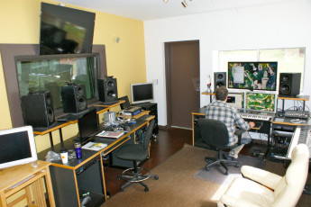Studio Mix B